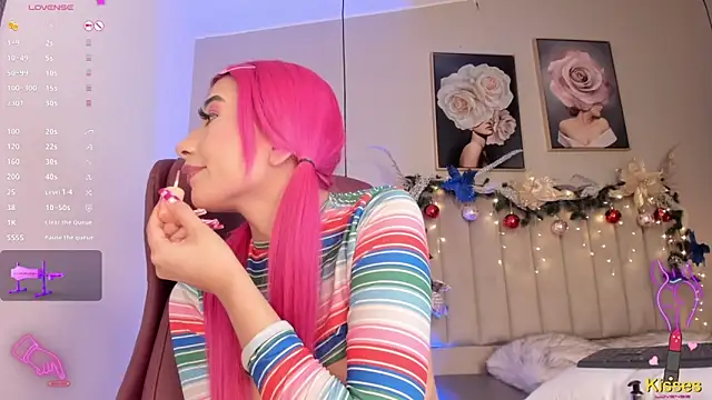 Emma Thompsson online show from December 5, 7:27 am