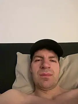 Snapshot of Ricoleckt chatting on January 23, 8:46 am Ricoleckt online show from January 23, 8:46 am