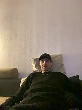 Snapshot of Ricoleckt chatting on February 4, 8:06 pm Ricoleckt online show from February 4, 8:06 pm