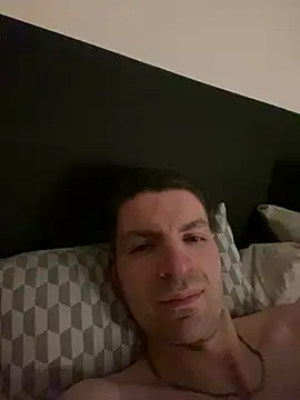 Snapshot of Ricoleckt chatting on February 18, 8:36 pm Ricoleckt online show from February 18, 8:36 pm