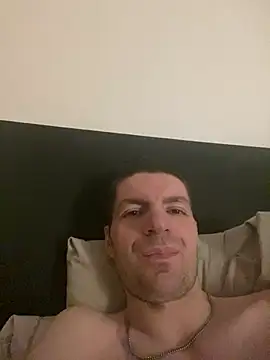 Snapshot of Ricoleckt chatting on February 24, 9:31 pm Ricoleckt online show from February 24, 9:31 pm