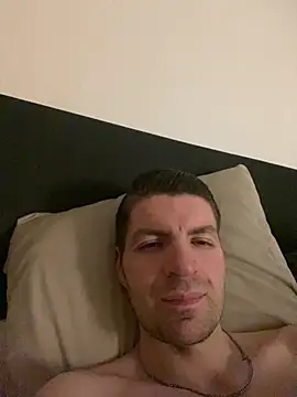 Snapshot of Ricoleckt chatting on February 25, 9:57 pm Ricoleckt online show from February 25, 9:57 pm