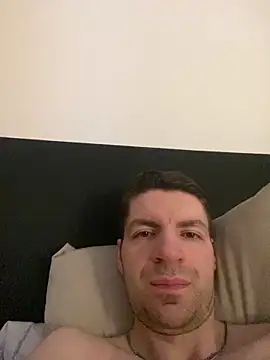 Snapshot of Ricoleckt chatting on February 26, 11:09 am Ricoleckt online show from February 26, 11:09 am