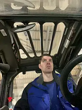 Snapshot of Ricoleckt chatting on March 3, 3:31 pm Ricoleckt online show from March 3, 3:31 pm