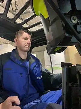 Snapshot of Ricoleckt chatting on November 7, 6:41 pm Ricoleckt online show from November 7, 6:41 pm