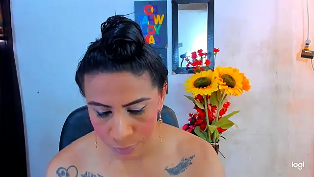 juanblakbigcock online show from April 17, 4:43 pm