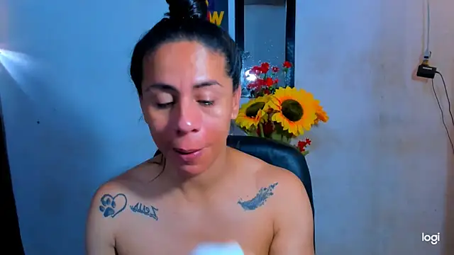 juanblakbigcock online show from April 19, 4:50 pm