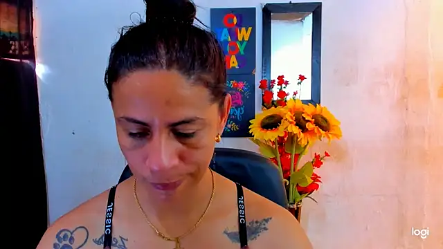 juanblakbigcock online show from May 31, 4:36 pm