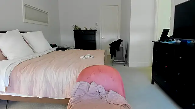 Kymmmy online show from January 6, 9:39 pm