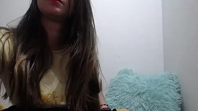 Snapshot of Luna_girlhot_ chatting on March 16, 3:47 am Luna girlhot online show from March 16, 3:47 am