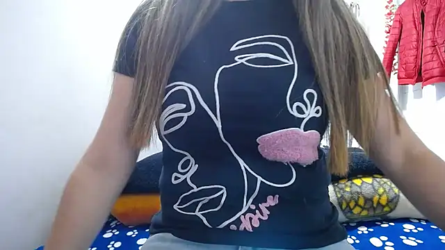 Snapshot of Luna_girlhot_ chatting on May 8, 5:51 pm Luna girlhot online show from May 8, 5:51 pm