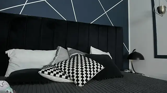 Adeelinee online show from March 6, 7:43 pm