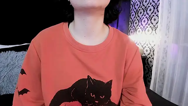 Adeelinee online show from October 2, 7:54 pm