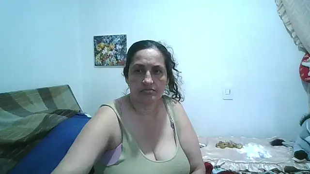 Snapshot of ximenajimenez chatting on May 22, 10:26 pm ximenajimenez online show from May 22, 10:26 pm