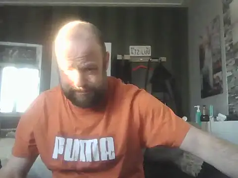 Snapshot of Prehistorixxx2686 chatting on December 25, 7:46 am Prehistorixxx2686 online show from December 25, 7:46 am