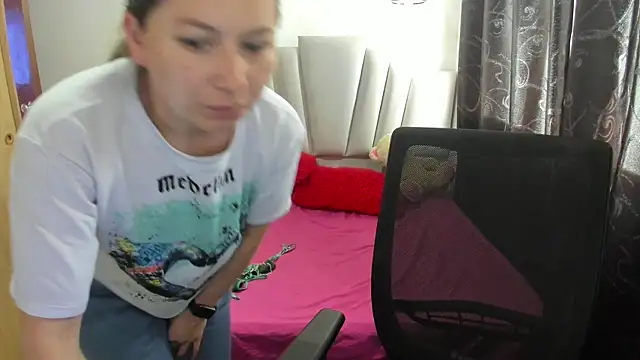 samantha  wilson online show from November 4, 2:38 pm