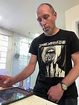 El Gizmo online show from March 1, 10:34 pm