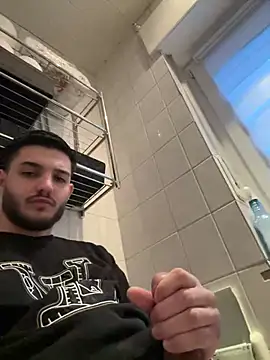 Snapshot of Furko_33 chatting on January 10, 3:06 pm Furko 33 online show from January 10, 3:06 pm