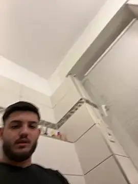 Snapshot of Furko_33 chatting on February 10, 4:58 pm Furko 33 online show from February 10, 4:58 pm