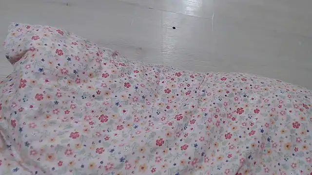 CRISTIINA37 online show from April 21, 6:55 pm