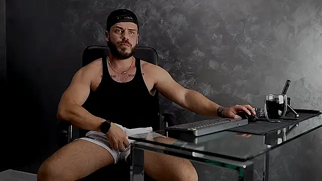 juliusmasters online show from October 30, 9:15 pm