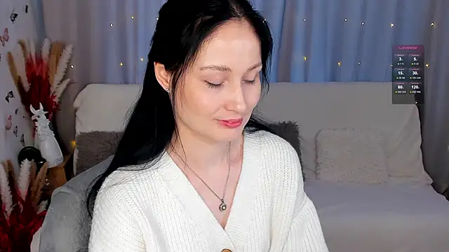 Snapshot of LisaMooore chatting on January 11, 10:19 am LisaMooore online show from January 11, 10:19 am