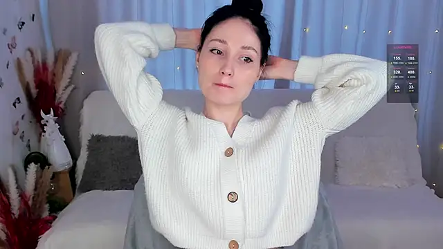 Snapshot of LisaMooore chatting on February 25, 10:37 am LisaMooore online show from February 25, 10:37 am