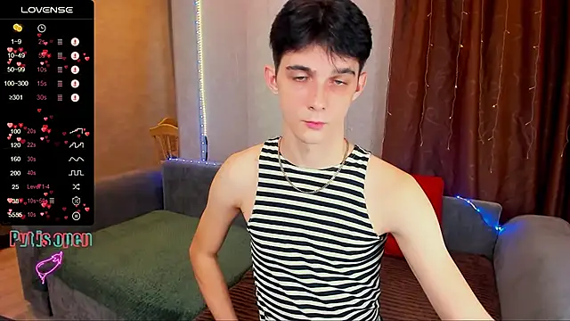 Aaron Boom online show from November 14, 5:17 am