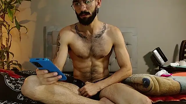 Snapshot of Mr_WhiteCock chatting on January 3, 10:08 pm Mr WhiteCock online show from January 3, 10:08 pm