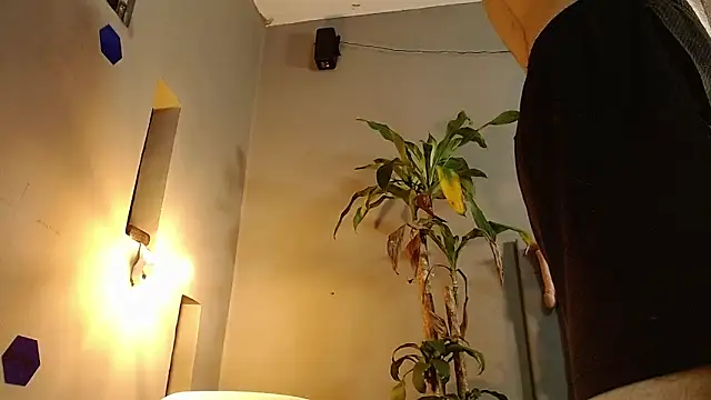 Snapshot of Mr_WhiteCock chatting on January 7, 12:34 am Mr WhiteCock online show from January 7, 12:34 am