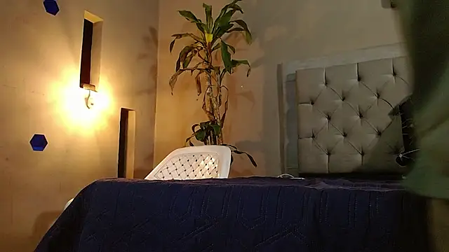 Snapshot of Mr_WhiteCock chatting on January 9, 10:20 pm Mr WhiteCock online show from January 9, 10:20 pm