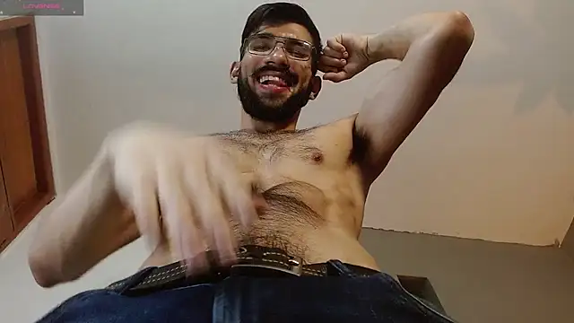 Snapshot of Mr_WhiteCock chatting on January 30, 9:25 pm Mr WhiteCock online show from January 30, 9:25 pm