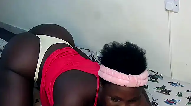 queen lov online show from March 16, 8:10 am