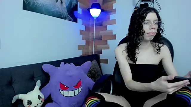 Angel Dust18 online show from December 17, 7:59 pm