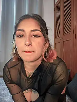 Rae Lil White online show from January 2, 10:22 pm