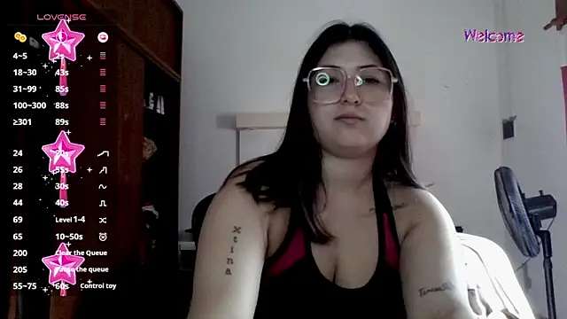 Snapshot of imsohornydacom chatting on March 16, 5:50 pm imsohornydacom online show from March 16, 5:50 pm