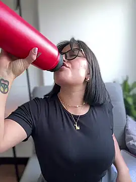 sukhakunis1 online show from February 28, 4:53 pm