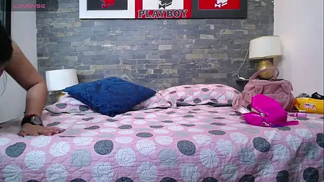 dayadubey  online show from April 17, 11:35 am