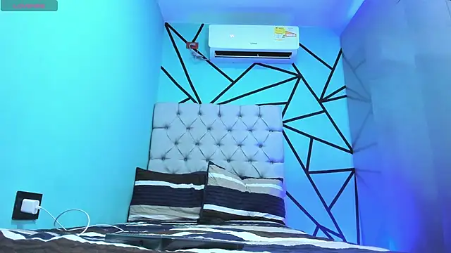 Snapshot of juande_24 chatting on March 22, 2:53 pm juande 24 online show from March 22, 2:53 pm