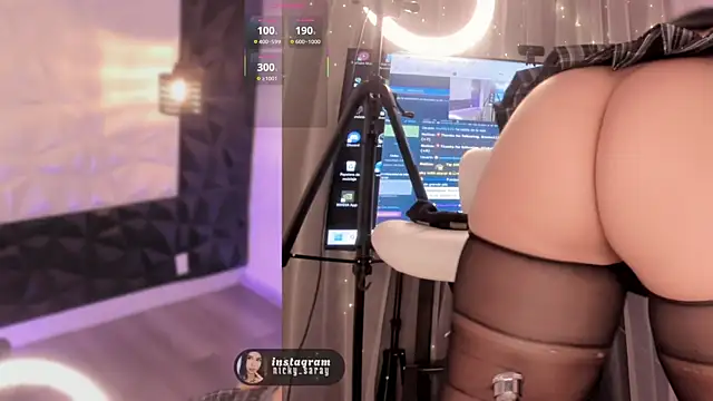 nickky   online show from December 16, 3:44 am