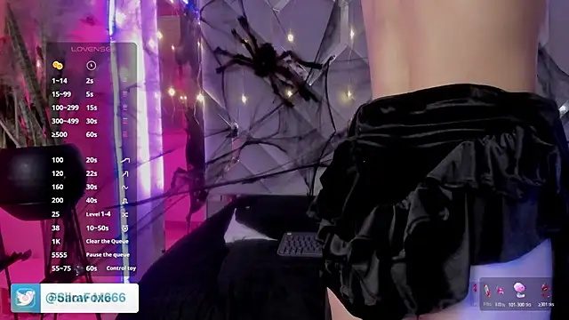 Sara Foxx1 online show from October 31, 8:10 pm