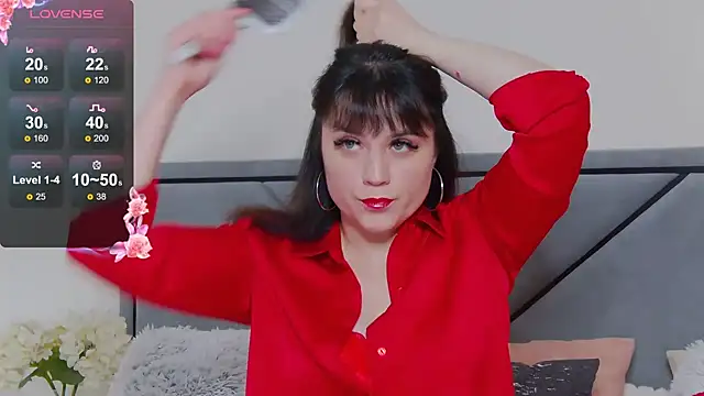 BellaHillss online show from March 17, 8:07 am