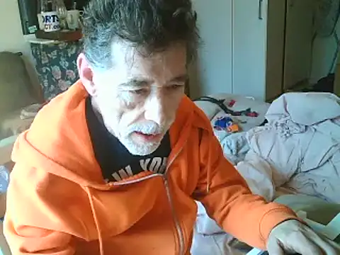 DaddyQuimHot online show from February 4, 10:00 am