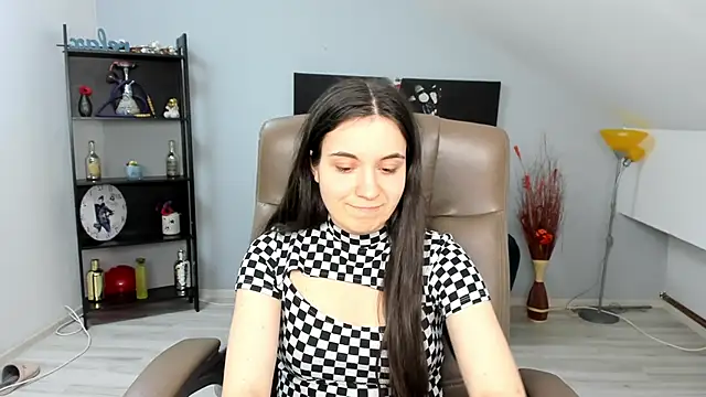 MelissaWiliam online show from February 18, 6:15 pm