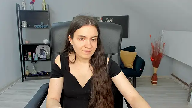 MelissaWiliam online show from March 11, 12:00 pm