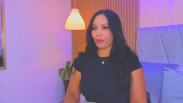 Dakota diaz  online show from April 7, 8:09 pm