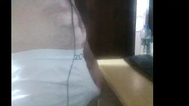 Snapshot of MORENOGOSTOSO12345 chatting on April 7, 5:57 pm MORENOGOSTOSO12345 online show from April 7, 5:57 pm
