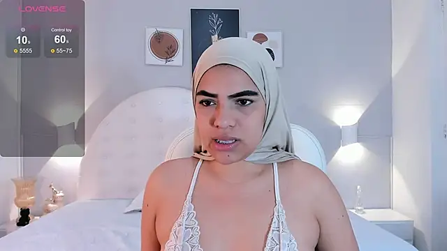 Snapshot of Umarani_ chatting on January 15, 1:12 am Umarani online show from January 15, 1:12 am