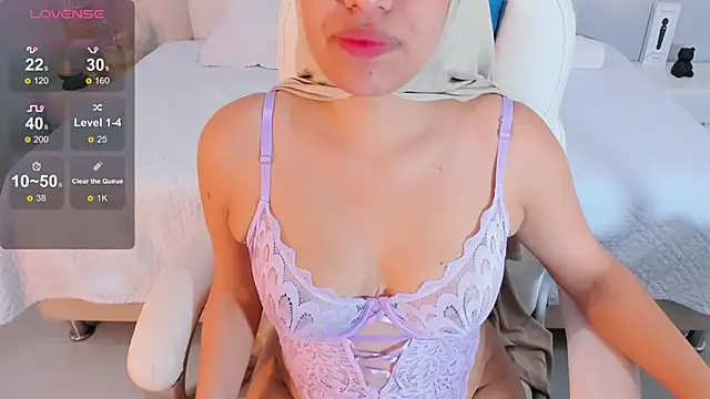 Snapshot of Umarani_ chatting on January 24, 4:05 am Umarani online show from January 24, 4:05 am