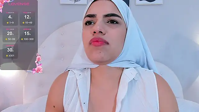 Snapshot of Umarani_ chatting on February 1, 10:02 pm Umarani online show from February 1, 10:02 pm